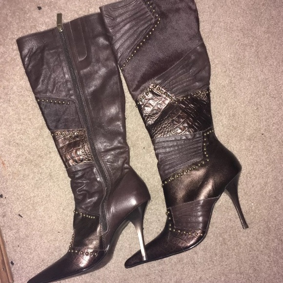 ❣️SOLD❣️ - Picture 2 of 4